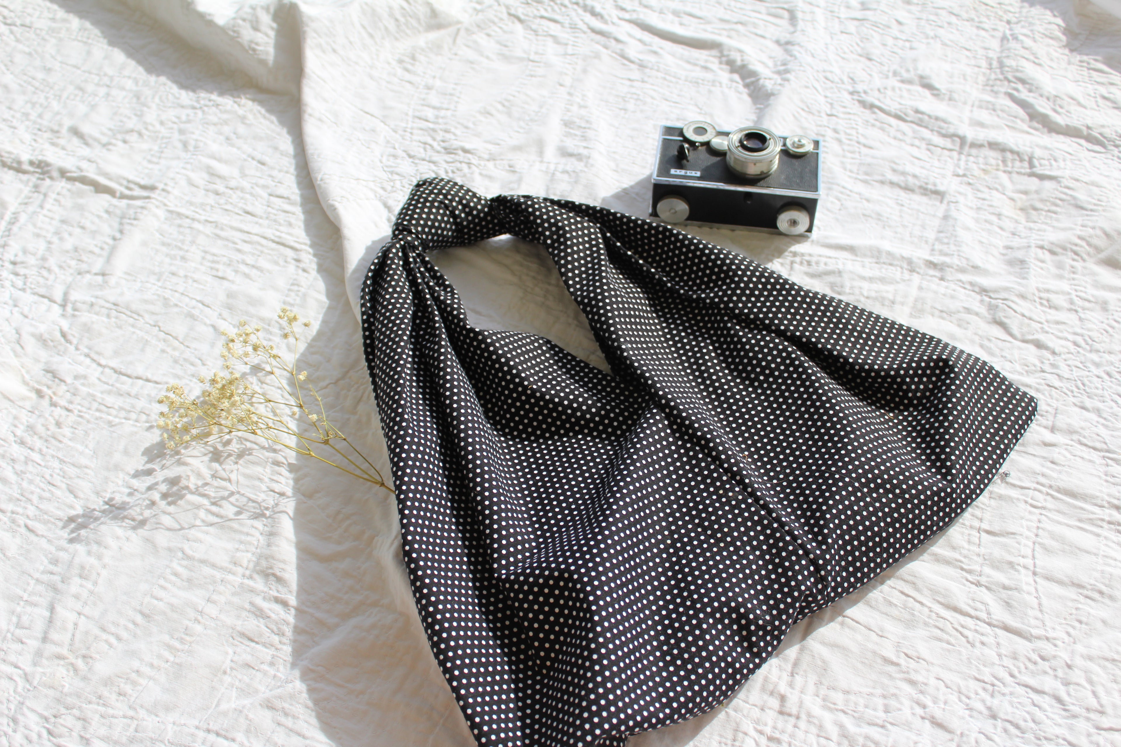 Azalea Knot Bag